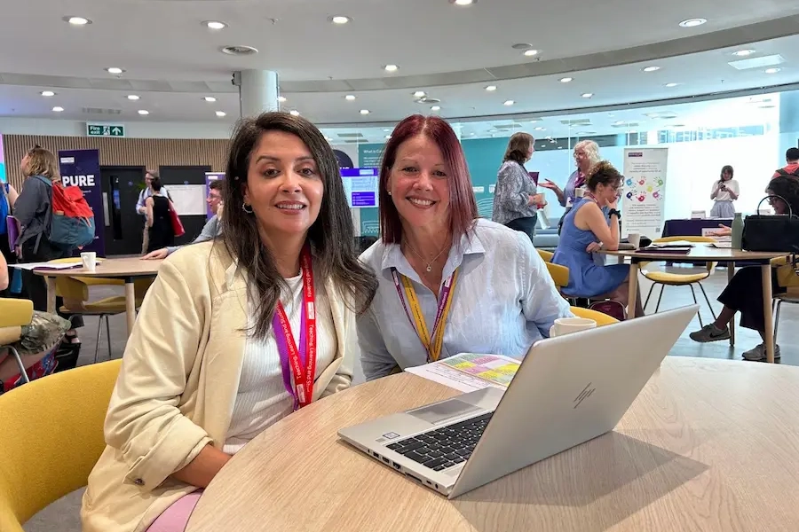 Académica del claustro incorpora metodologías docentes desarrolladas en la Universidad de Manchester